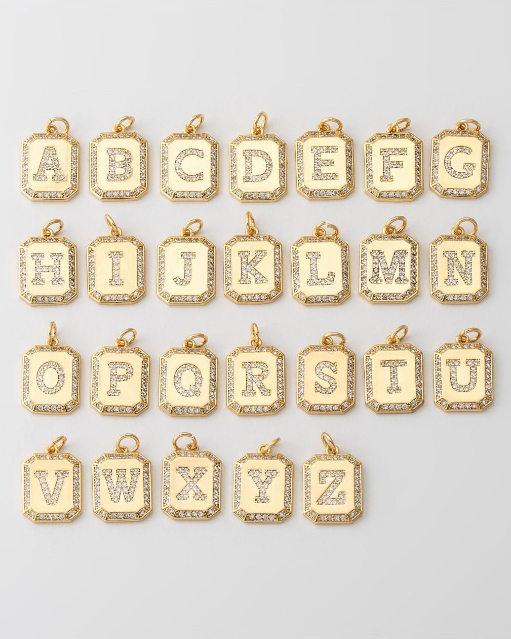 Toutes les lettres personnalisables du collier avec initiale.